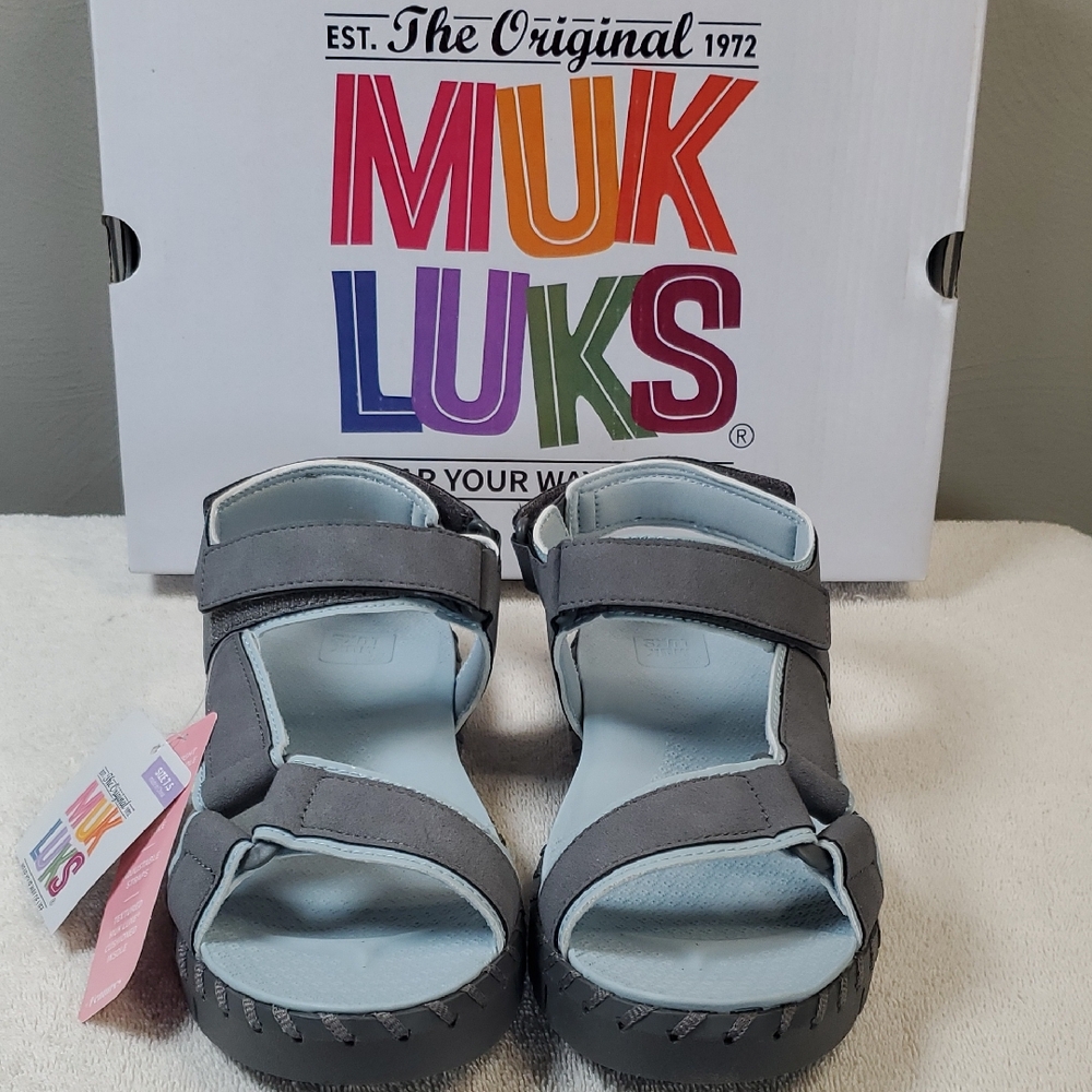 MUK LUKS Womens Flexi Woodstock  Sandals. Blue & Gray, Adjustable Staps. 7.5